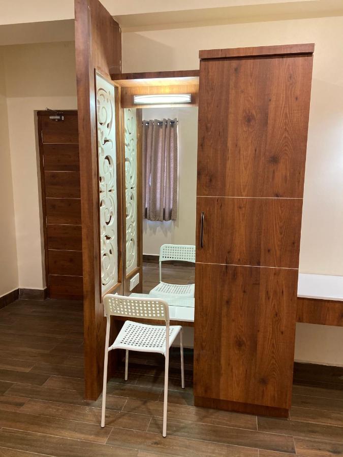 Le Shiv Executive Suite Theni Exteriör bild