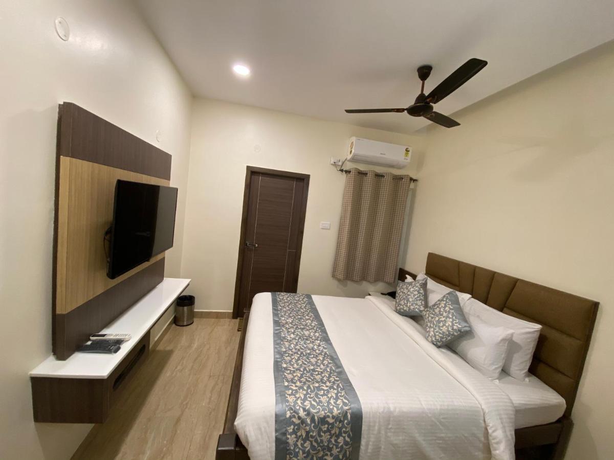 Le Shiv Executive Suite Theni Exteriör bild
